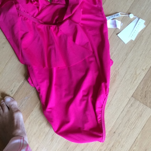 Trina Turk NWT fushia one piece - Picture 10 of 10